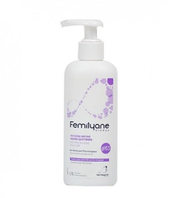 femilyane-hygieneintime1-large BIORGA FEMILYANE GEL NETTOYANT PHYSIOLOGIQUE PH 5.5 200ml – Image 1